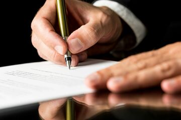 Профсоюзы Антигуа и Барбуды возбуждают судебный иск против политики обязательной вакцинации