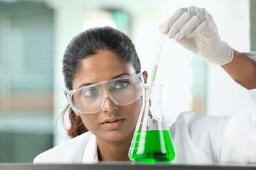 Великобритания удвоит количество ускоренных виз для ученых