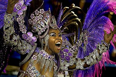 Гренада отменяет Spicemas/Carnival 2020
