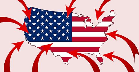 Экономист: массовая иммиграция в США является самой крупной в мире программой борьбы с бедностью за счет американцев
