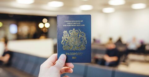 Компания Gemalto UK Ltd была награждена контрактом на изготовление и персонализацию паспортов британского паспортного ведомства Ее Величества.