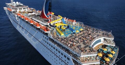 Carnival Fascination рады вернуться на Доминику