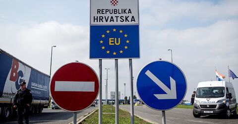 Полиция Хорватии обвиняется в жестоком обращении с беженцами
