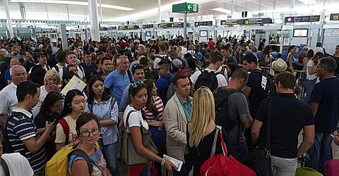 Британские иммиграционные службы с 2019 года запустят ускоренную регистрацию для австралийцев