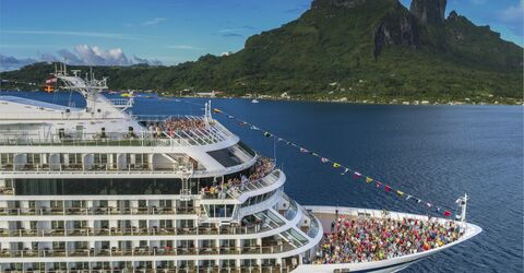 Круизный лайнер «Viking Sun» первым совершает заход в порт Доминики