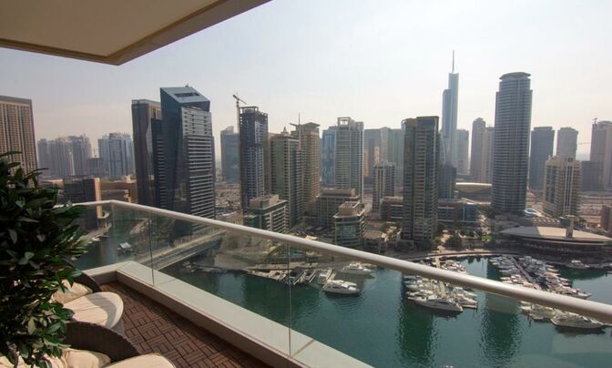 Квартира / апартаменты в районе Dubai Marina, Дубай, ОАЭ.
