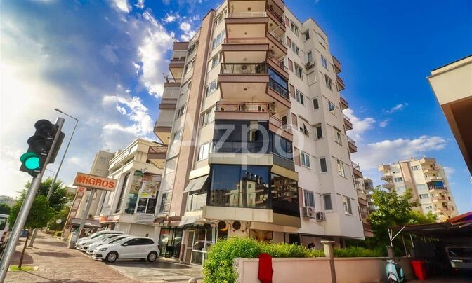 Квартира планировкой 3+1 в районе Лара/Анталья 140 м²