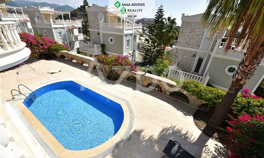 Недвижимость Турции Меблированная вилла 4+1 в элитном комплексе 250 м²: 45
