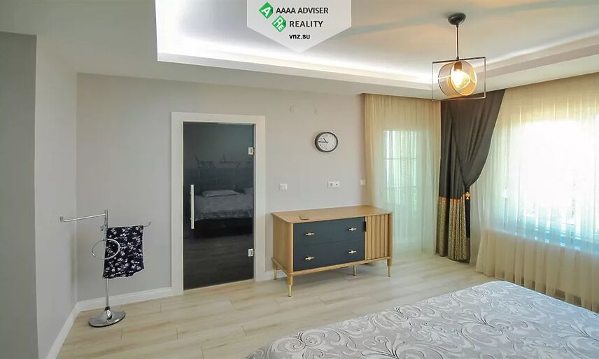 Недвижимость Турции Просторная меблированная квартира планировкой 5+2 340 м²: 16