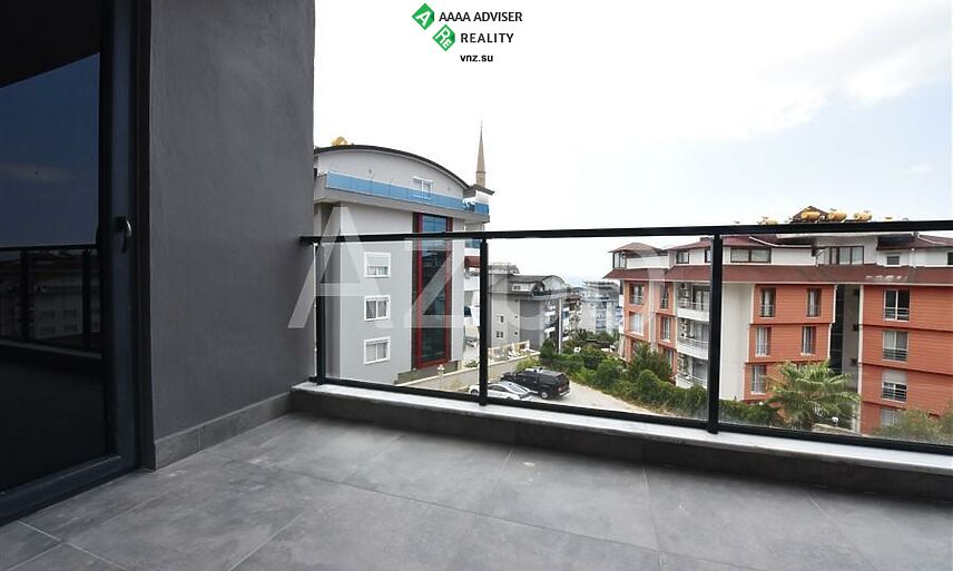 Недвижимость Турции Новая двухуровневая квартира планировкой 4+2 с собственным садом 196 м²: 25