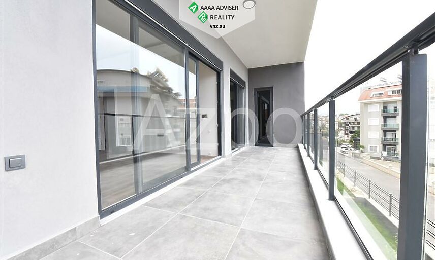 Недвижимость Турции Новая двухуровневая квартира планировкой 4+2 с собственным садом 196 м²: 26