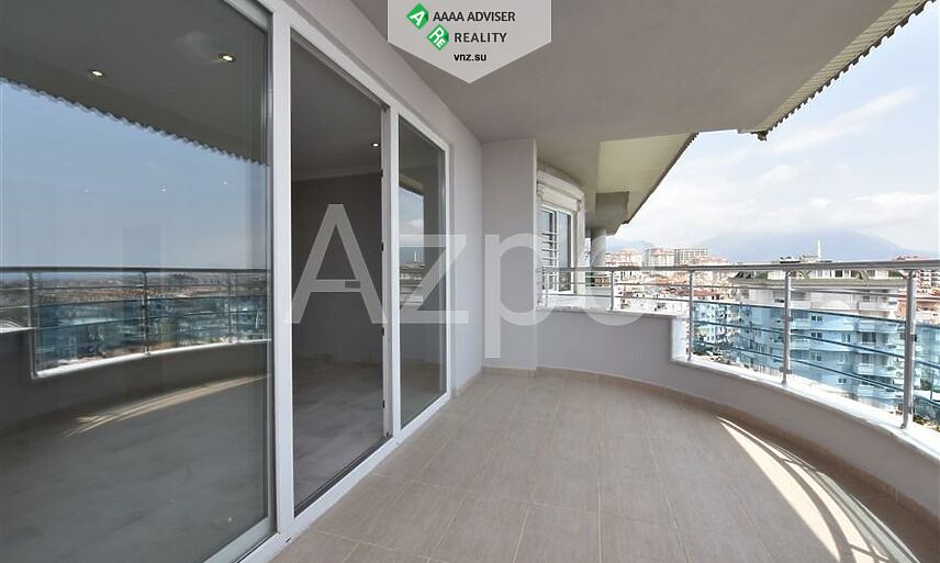 Недвижимость Турции Просторный двухуровневый пентхаус 6+2 с новым ремонтом 310 м²: 24