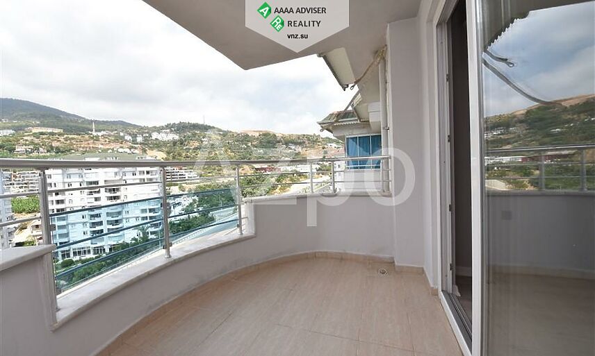Недвижимость Турции Просторный двухуровневый пентхаус 6+2 с новым ремонтом 310 м²: 27